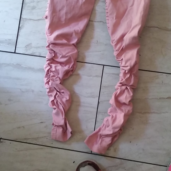 Summer pink scrunchie pants - Picture 5 of 6